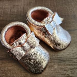 Freshly Picked bow moccasins